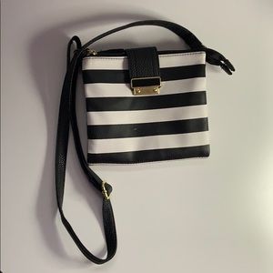 Black and white stripped cross-body bag